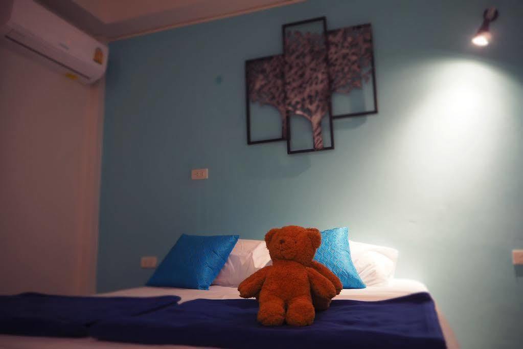Hip Hostel - Sha Plus Patong Eksteriør billede